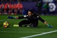 Levante goalkeeper Oier Olazábal